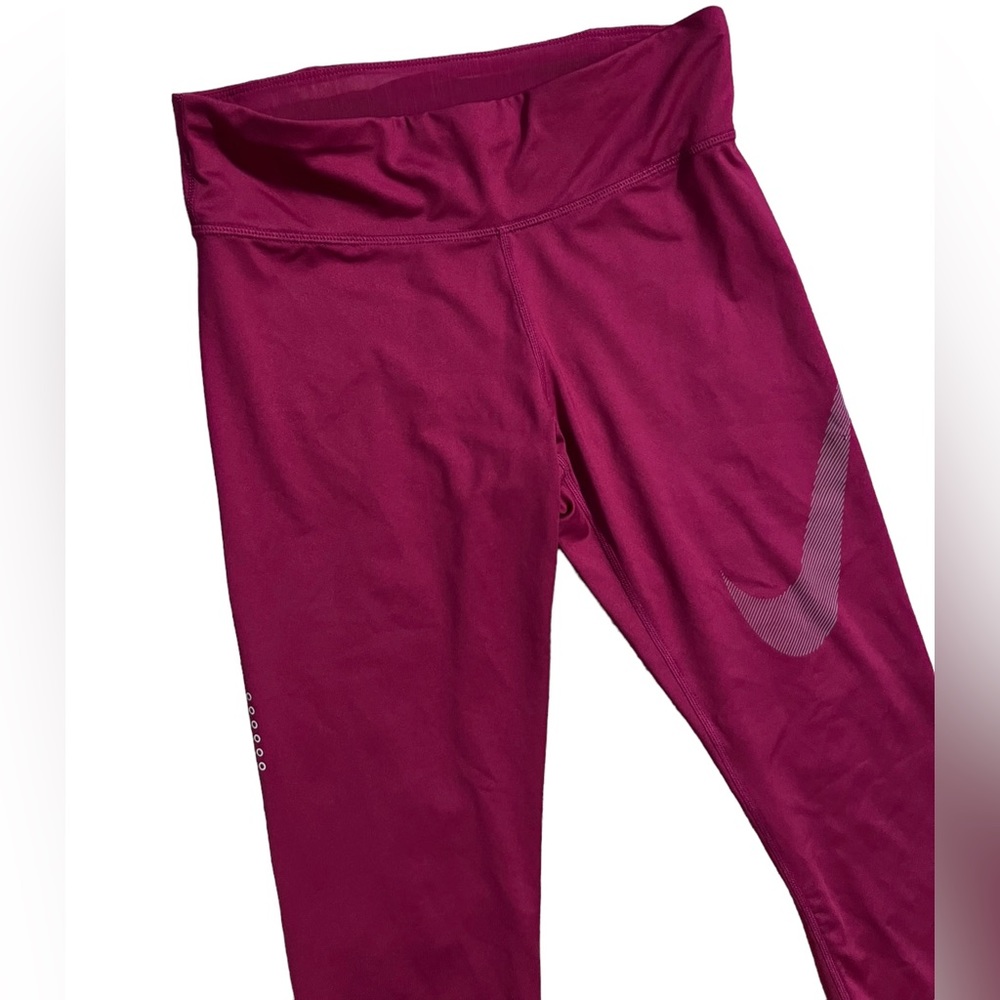 Nike Dri-Fit Capri Workout Cropped Leggings Pink Fuchsia Women’s Medium - Picture 3 of 5